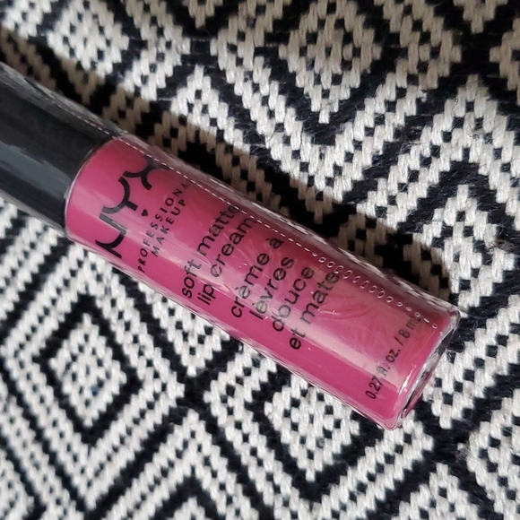 NYX Soft matte lip cream - Picture 7 of 10